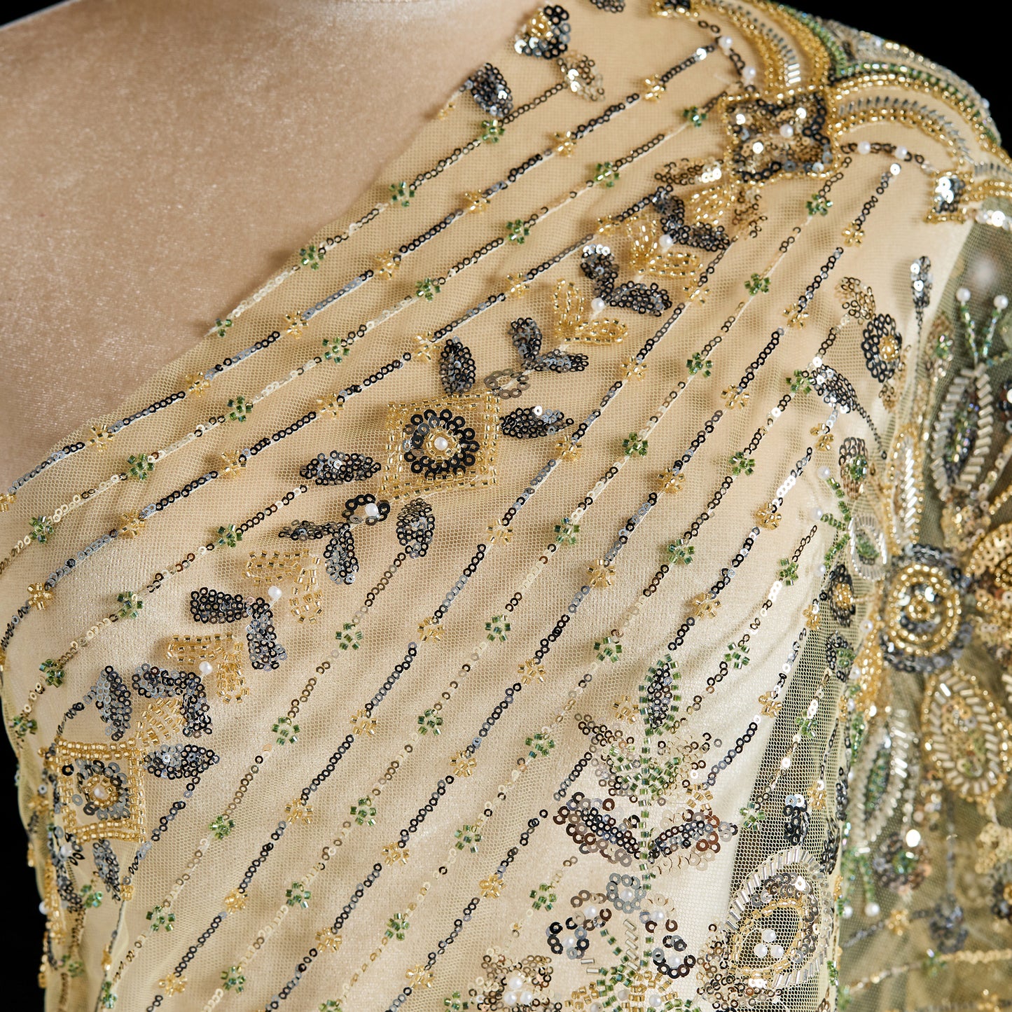 FT25-082-Floral embroidery fabric