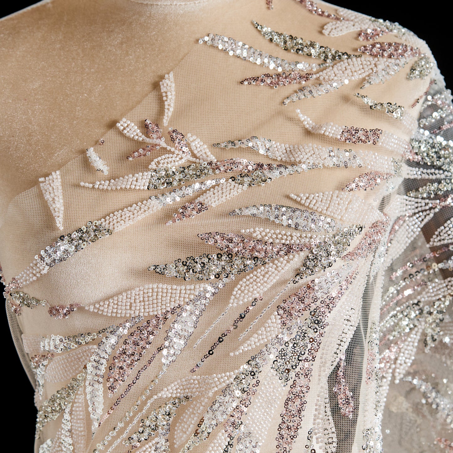 FT25-123-White embroidered fabric with leaves