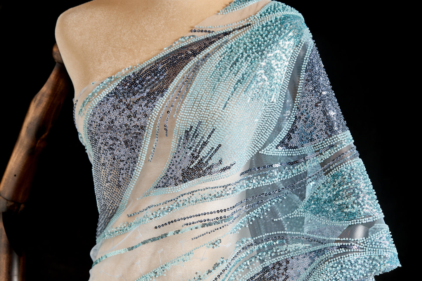 FT25-052B-blue embroidered fabric