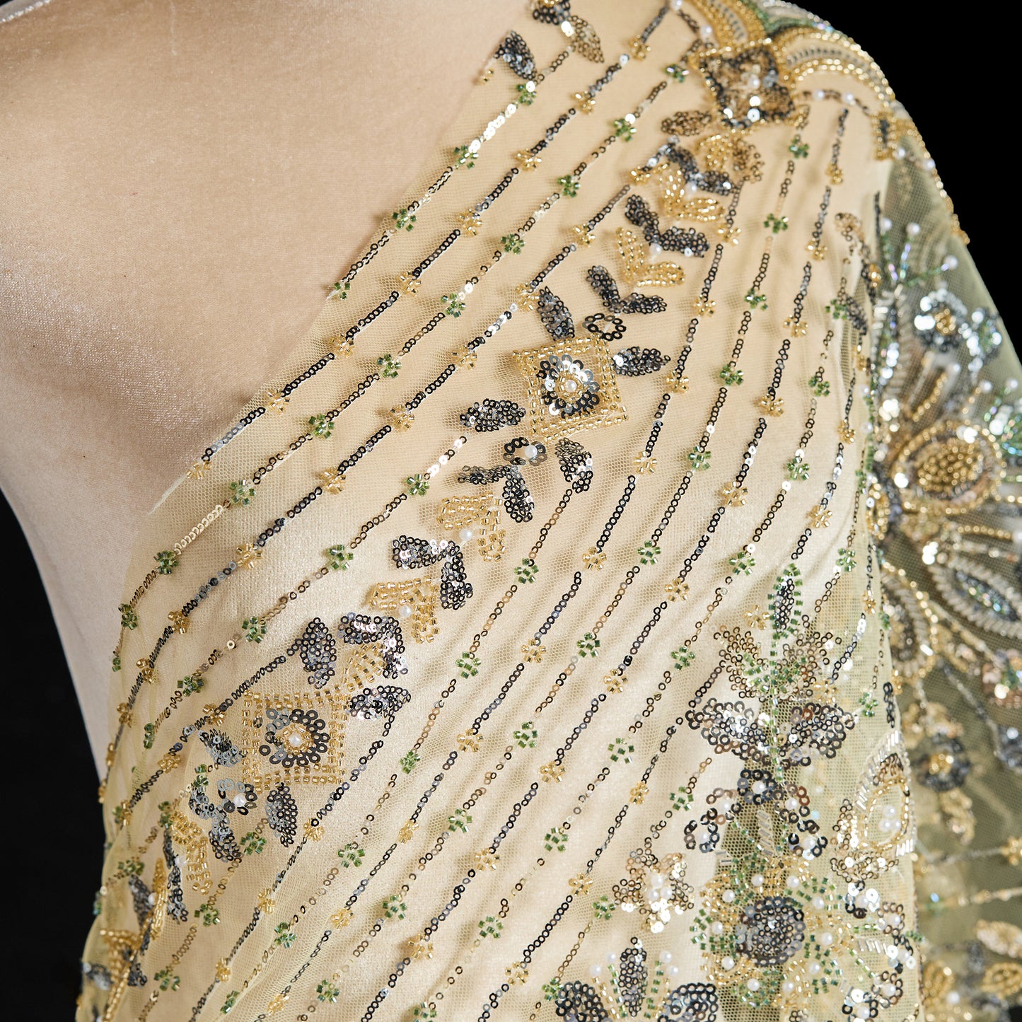 FT25-082-Floral embroidery fabric