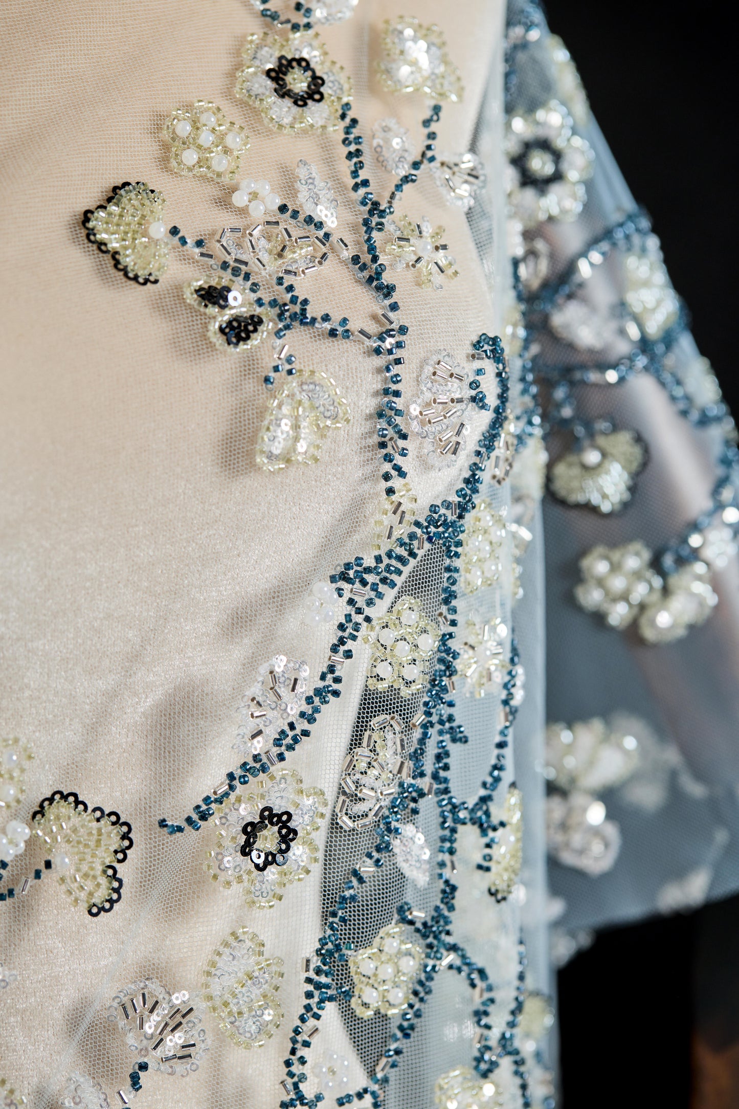 FT25-290T-green embroidered fabric