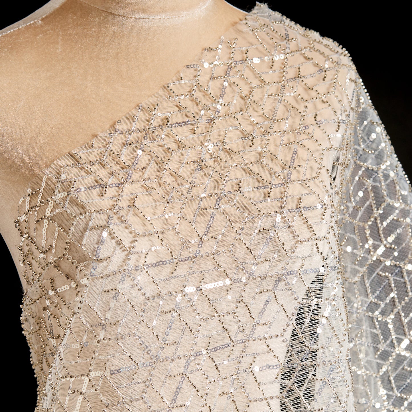 FT25-152-White diamond pattern embroidered fabric