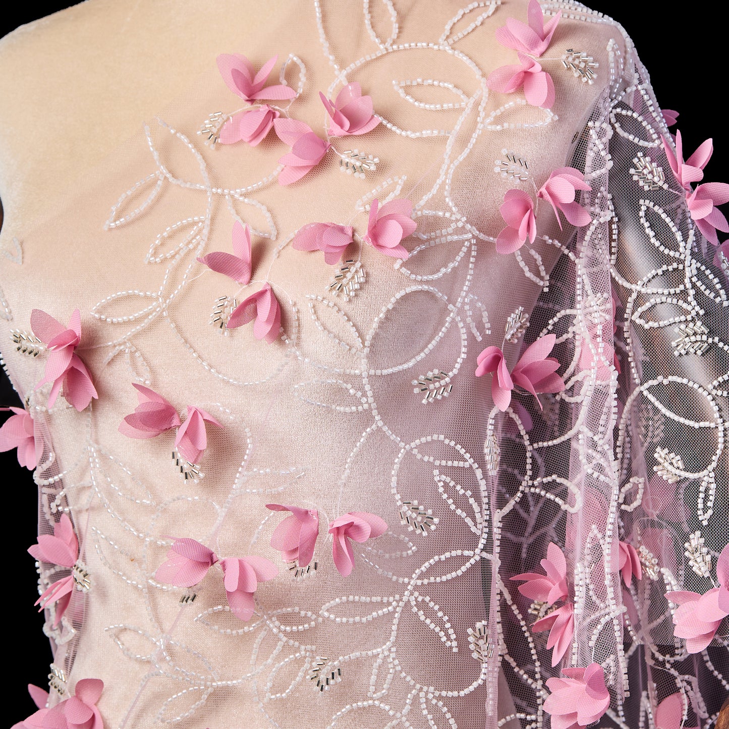 M23-27（Order flowers）-Pink flower pattern embroidered fabric
